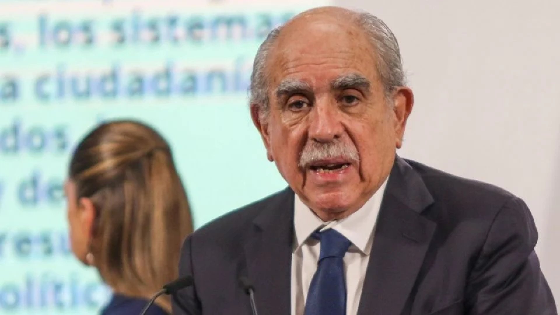 Encuestas sobre la reforma electoral se realizarán en octubre y los foros serán en Gobernación, precisa Pablo Gómez