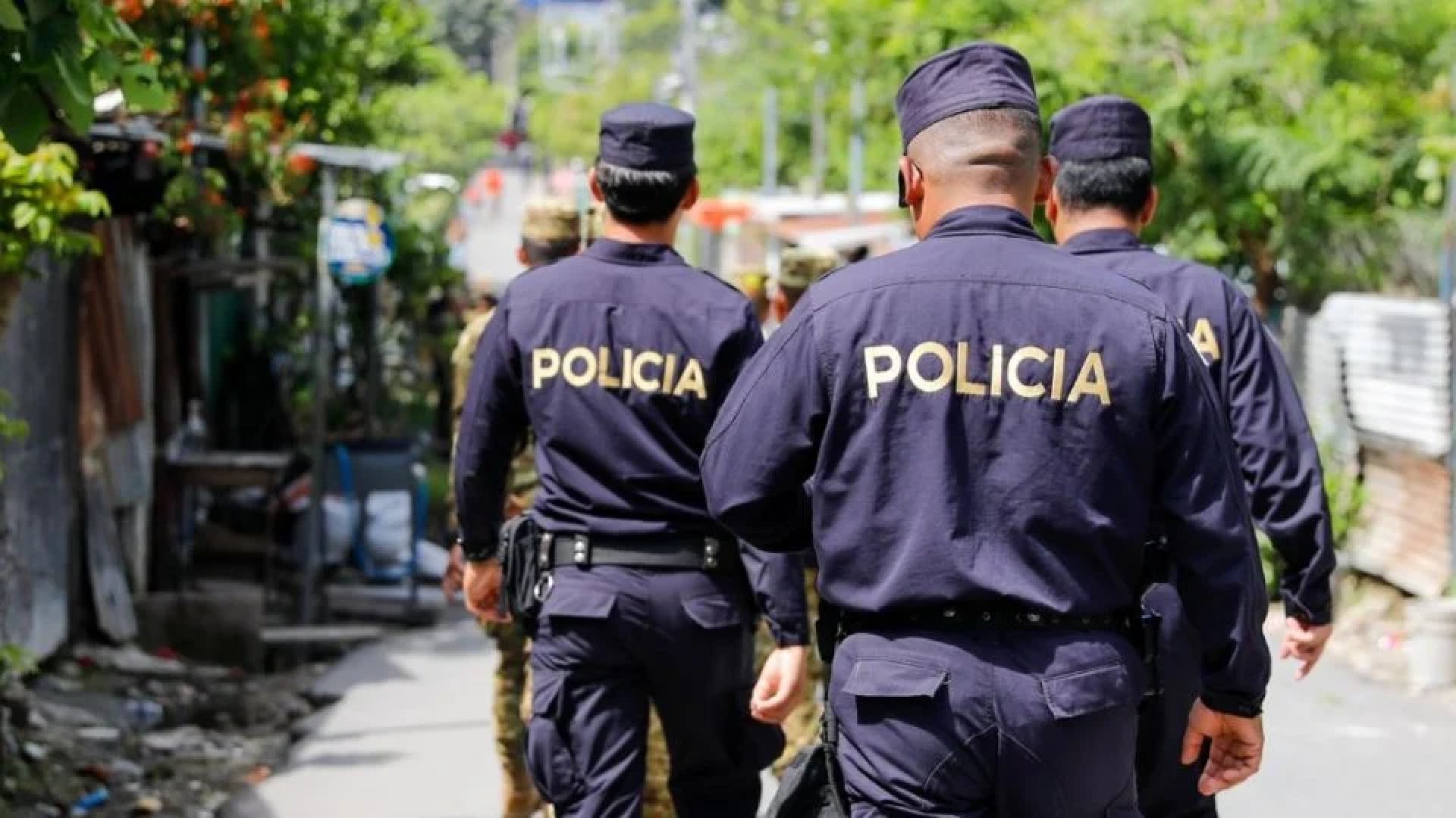 Guatemala vive momentos violentos: se registra motín en dos cárceles y ataque armado contra diputado opositor