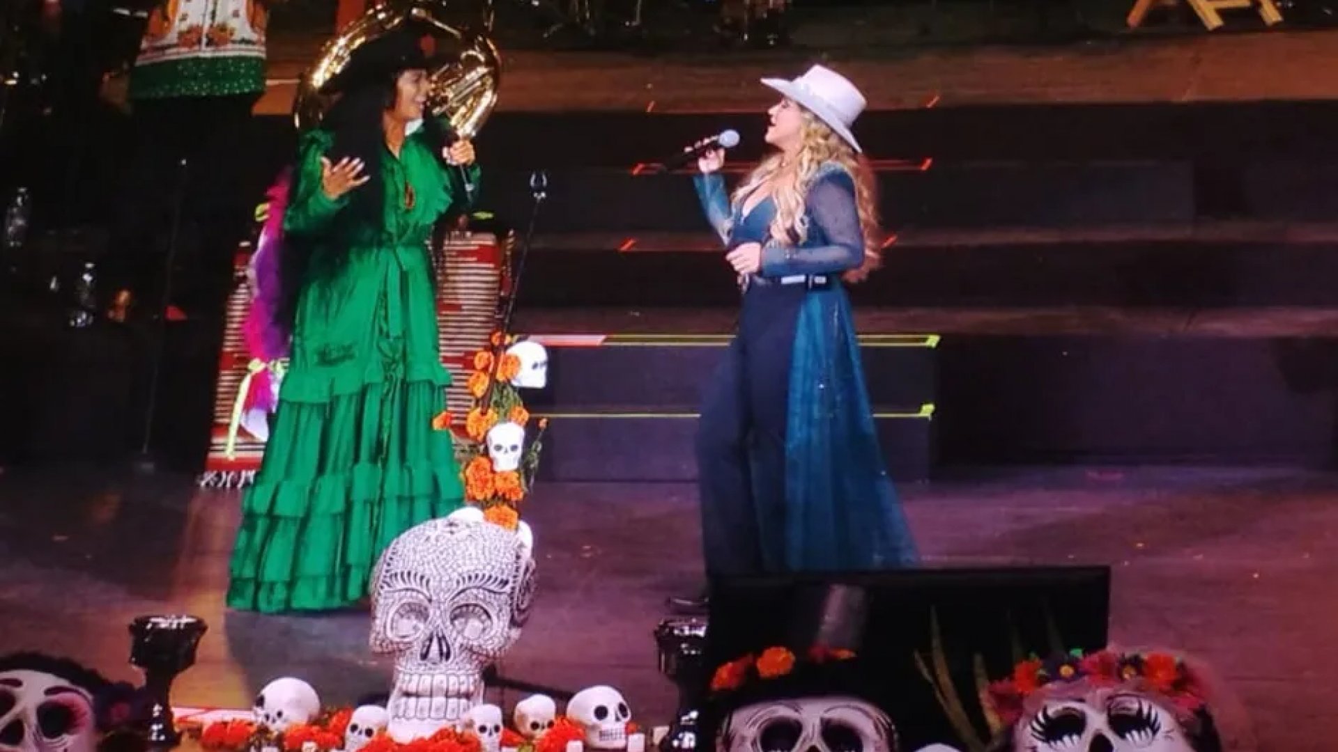 Lila Downs enciende el Auditorio Nacional con duetos sorpresa