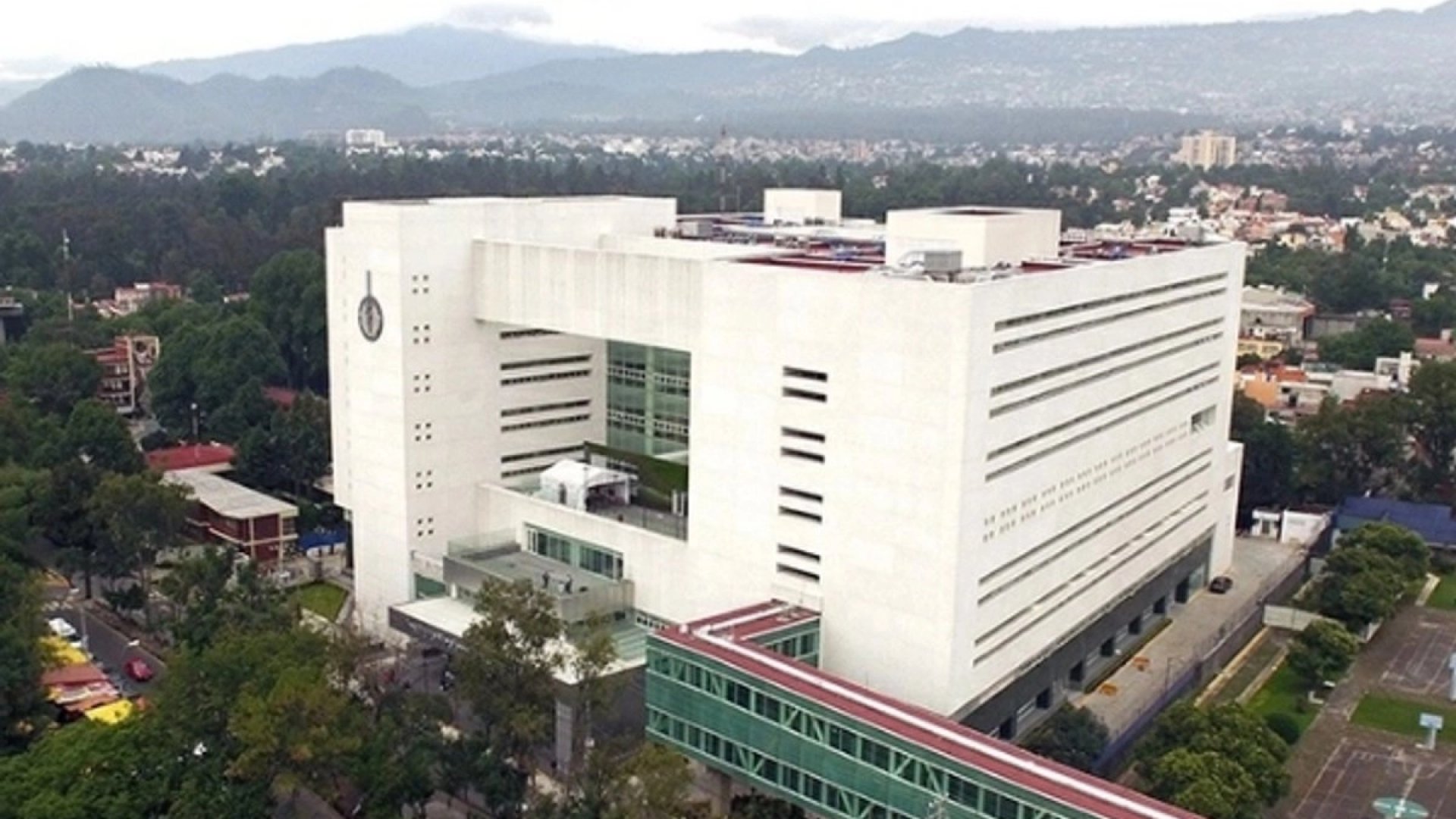 Sheinbaum reitera que no habrá recortes a los institutos de salud