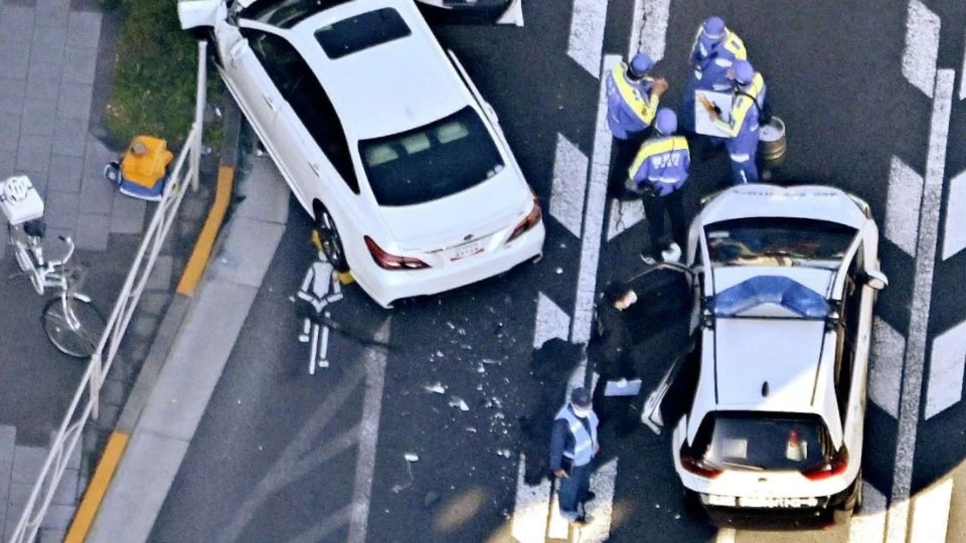 Tragedia en Tokio: Conductor roba auto y atropella a 11 peatones
