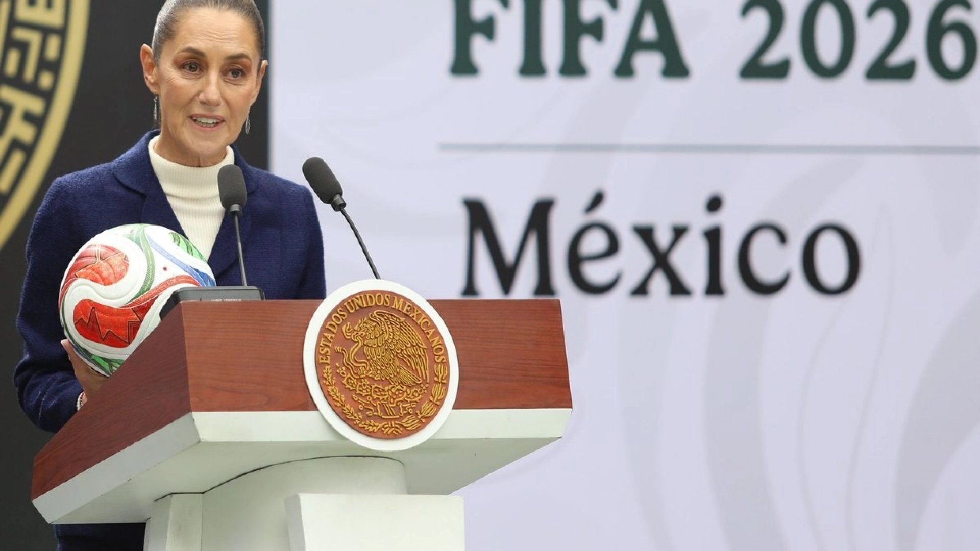 Sheinbaum sopesa asistir al sorteo del Mundial 2026 en Washington