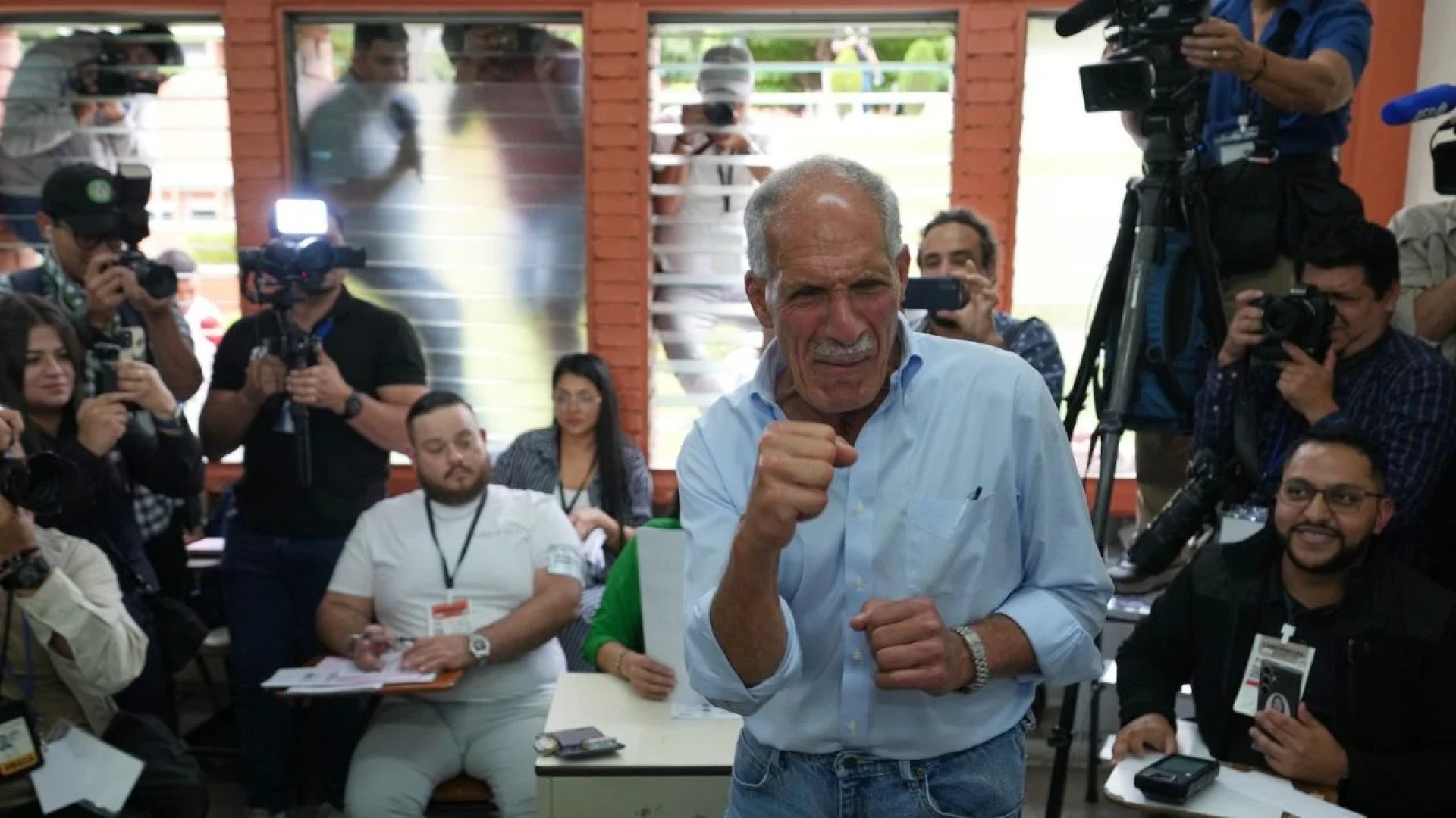 Honduras: Candidato respaldado por Trump toma ventaja