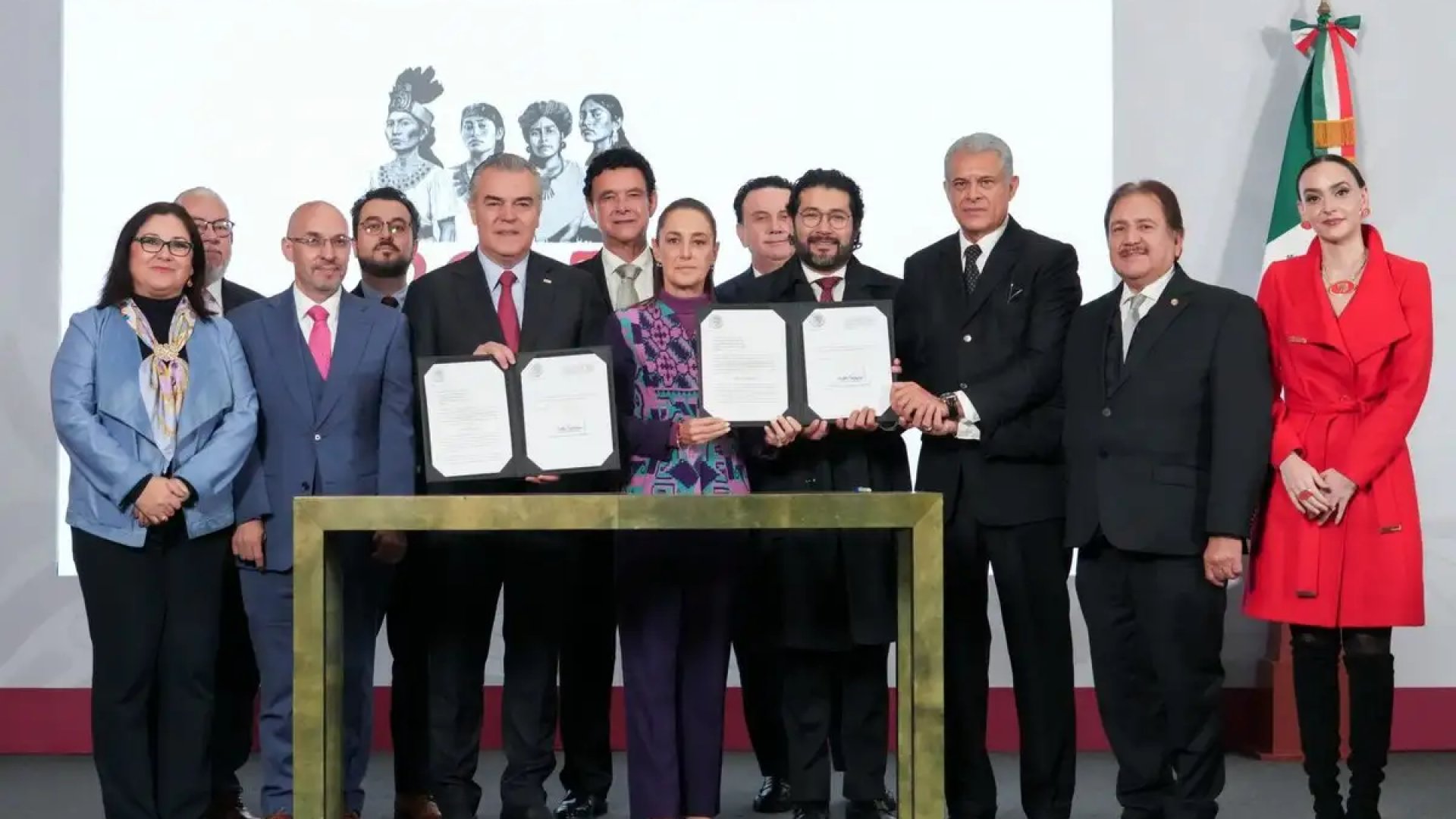 Aumento al salario mínimo de 13% para 2026: Sheinbaum