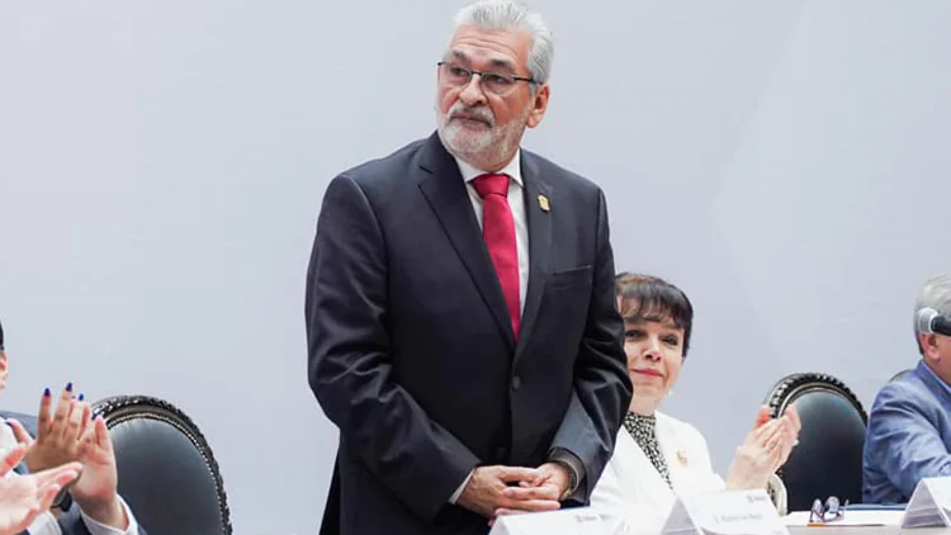 Obras, finanzas y gobernabilidad en Xalapa: lo que presentará Alberto Islas en el Cuarto Informe