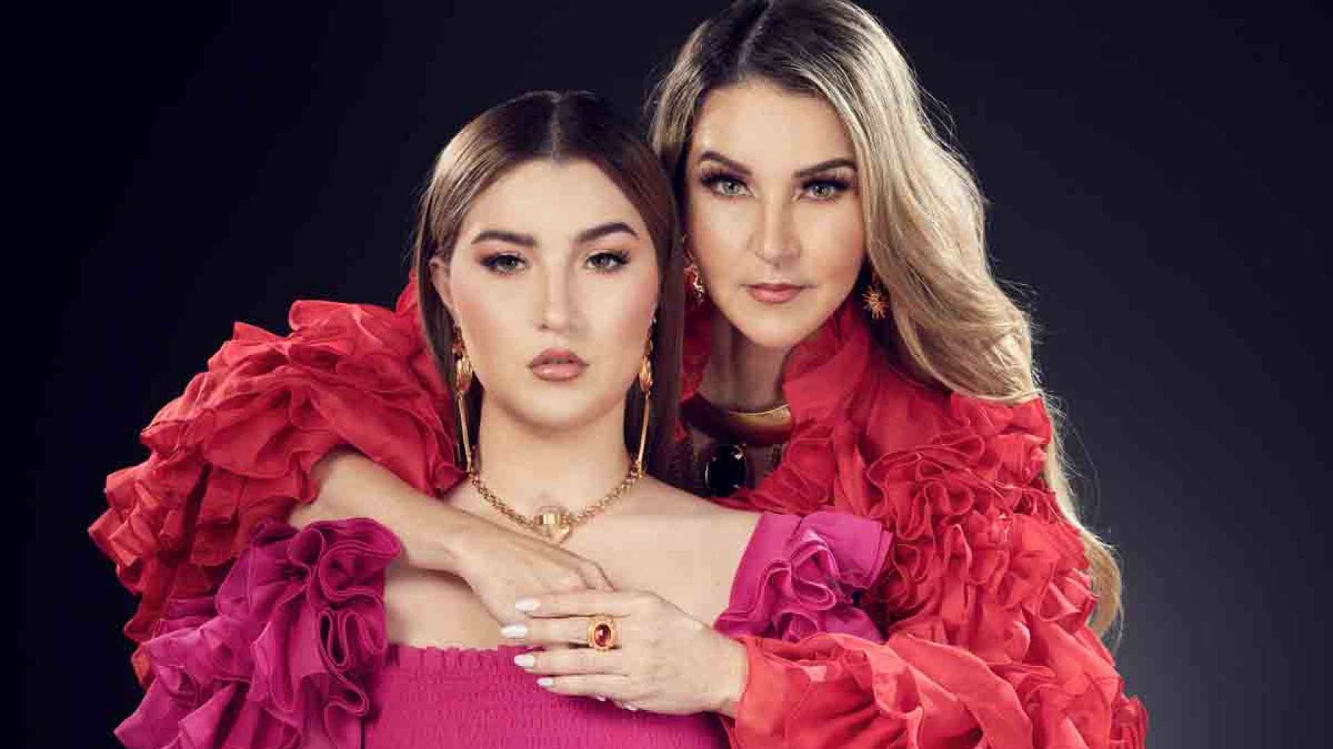 Alicia Villarreal pide frenar los ataques contra su hija Melenie Carmona