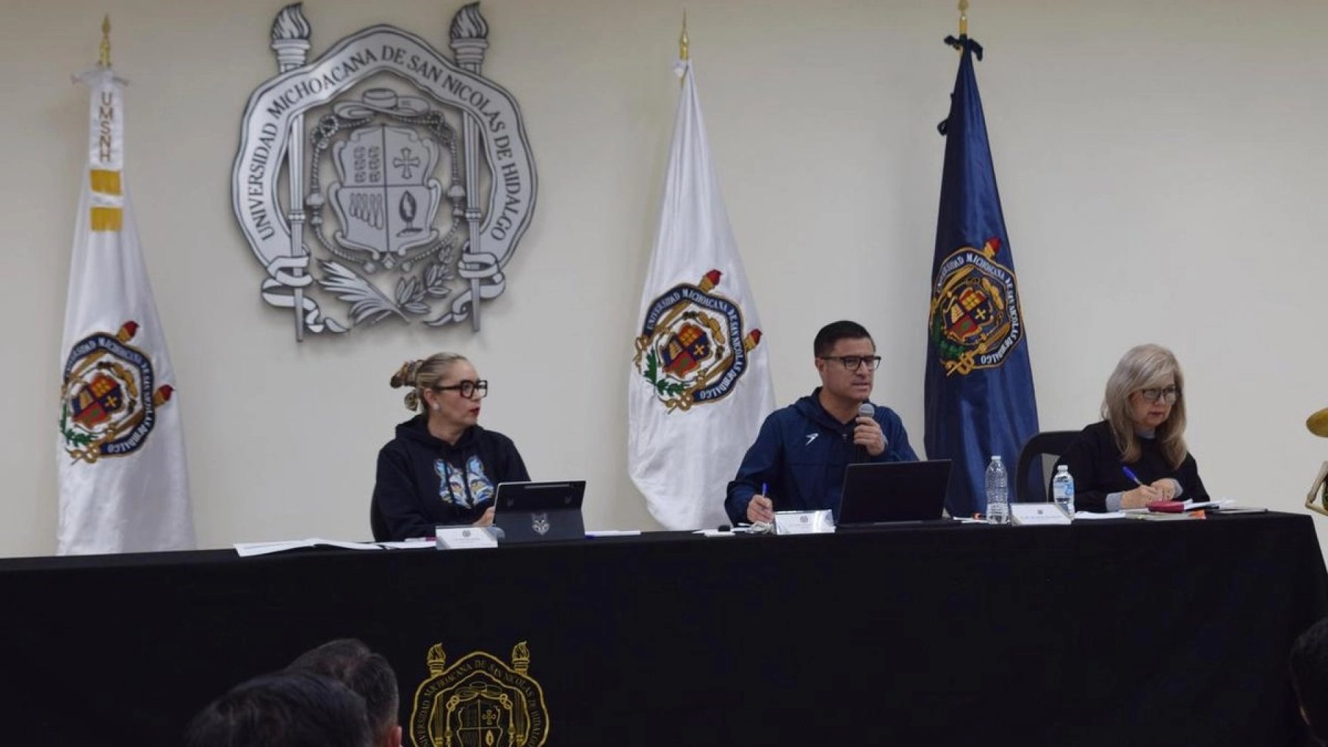Detienen a profesor de la Universidad Michoacana por violencia de género