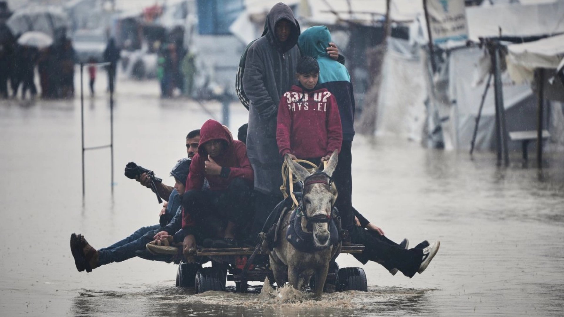 Temporal invernal agrava la crisis humanitaria en la franja de Gaza