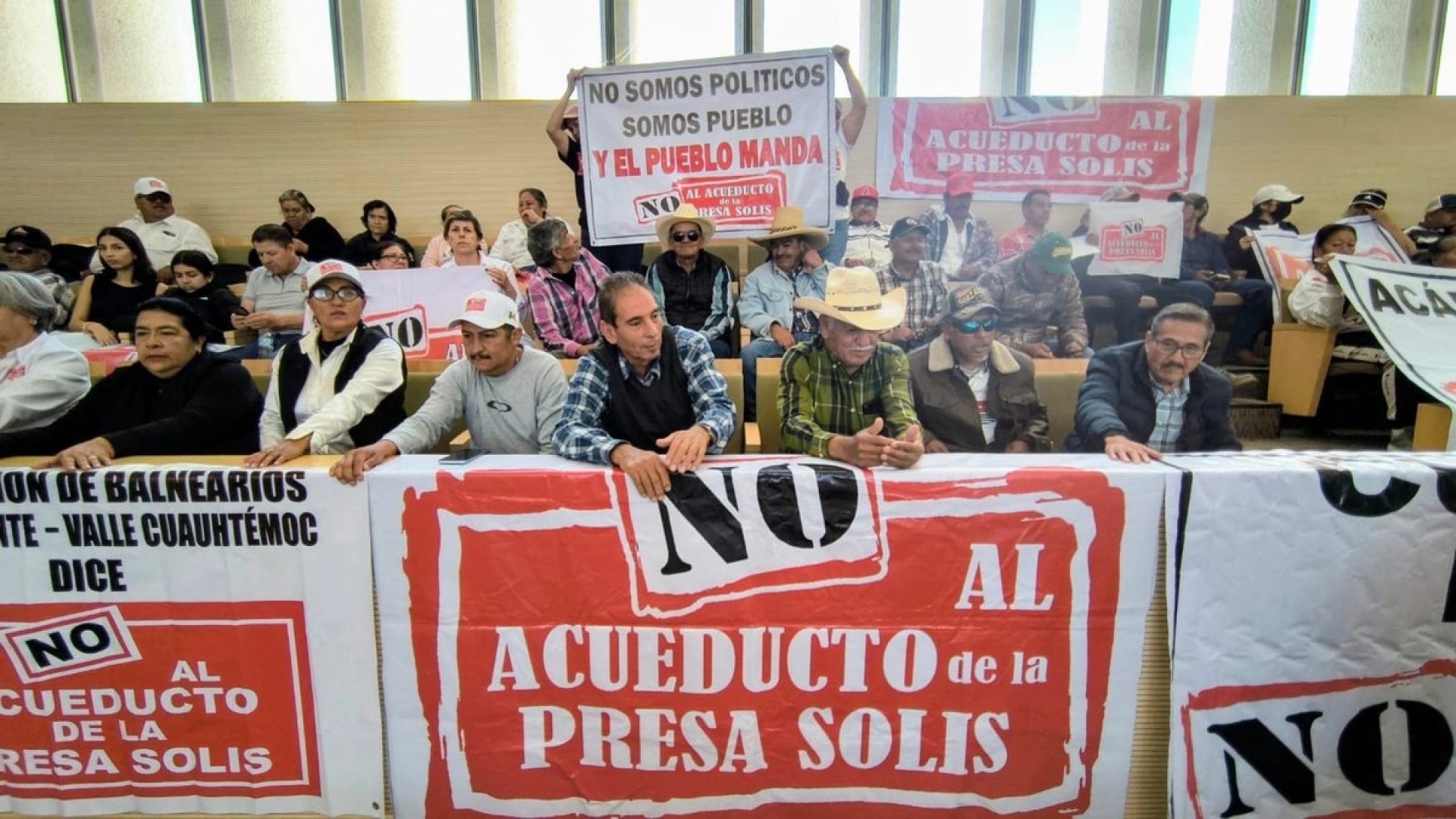 Campesinos rechazan en el Congreso de Guanajuato el proyecto del acueducto Solís