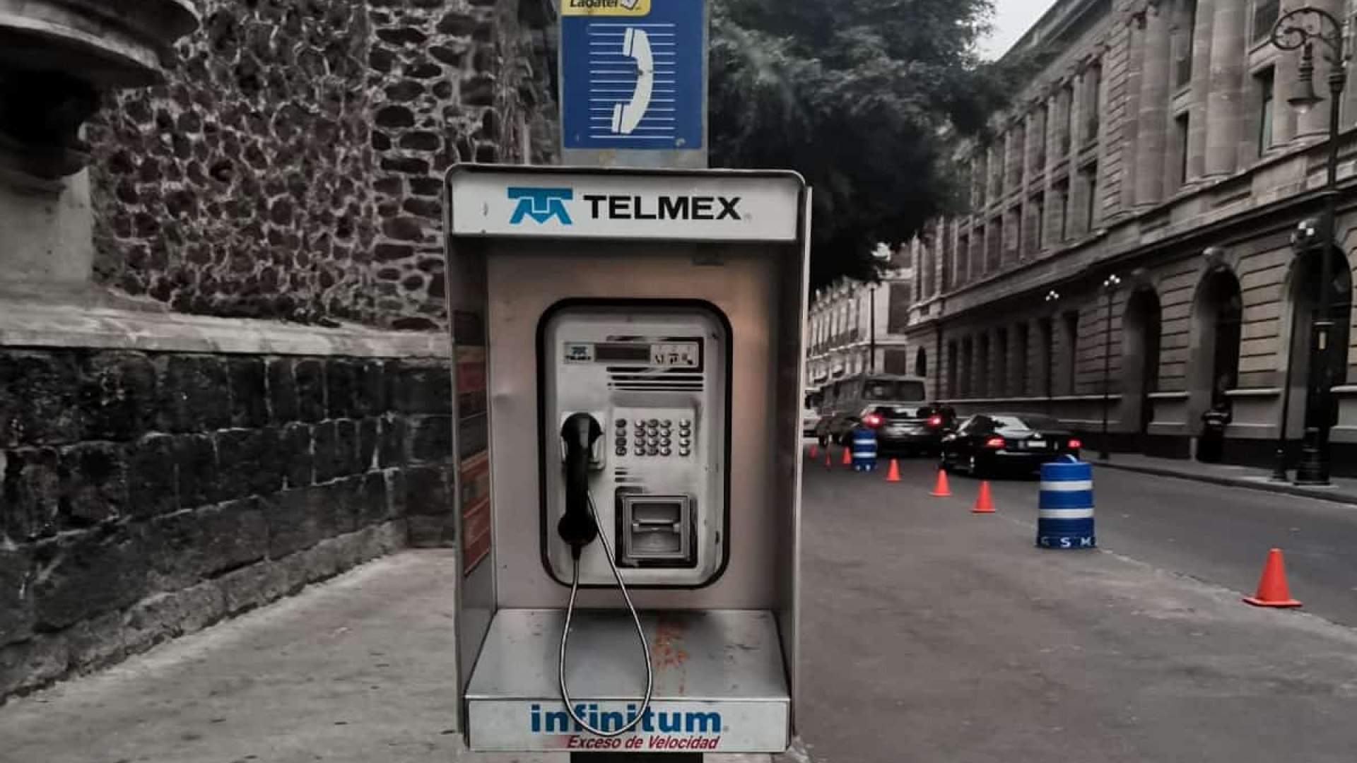 Congreso de la CDMX pide retirar más de 213 mil casetas telefónicas en desuso