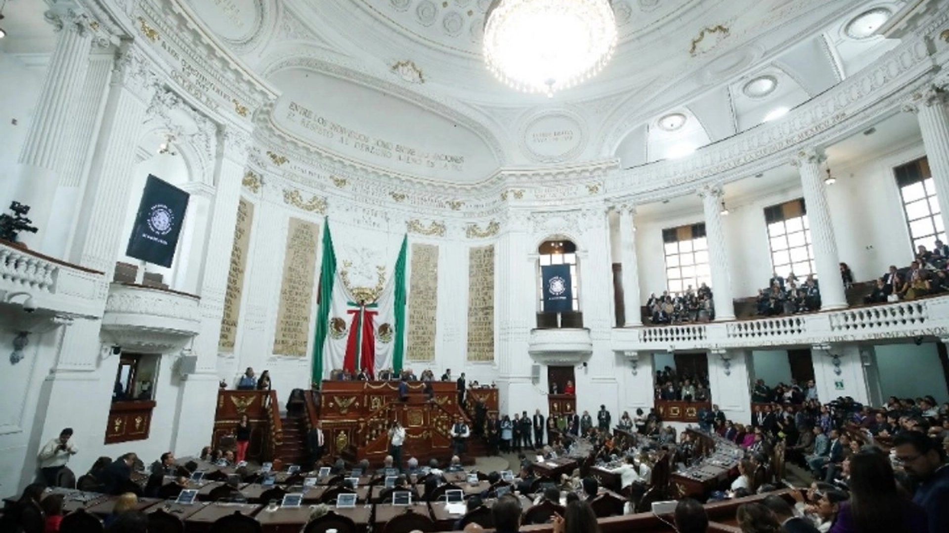 Productividad legislativa baja en CDMX y dietas con aguinaldo elevadas generan críticas