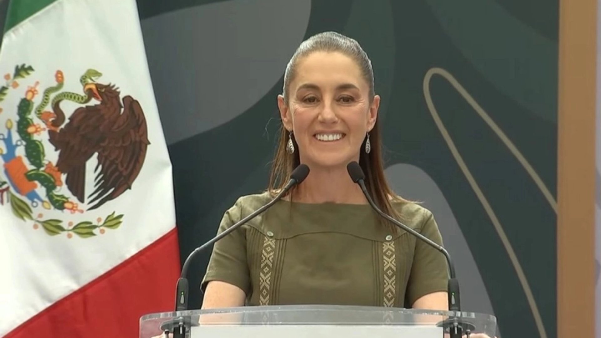 Avanzamos en la rehabilitación y modernización de carreteras del país, dice Sheinbaum